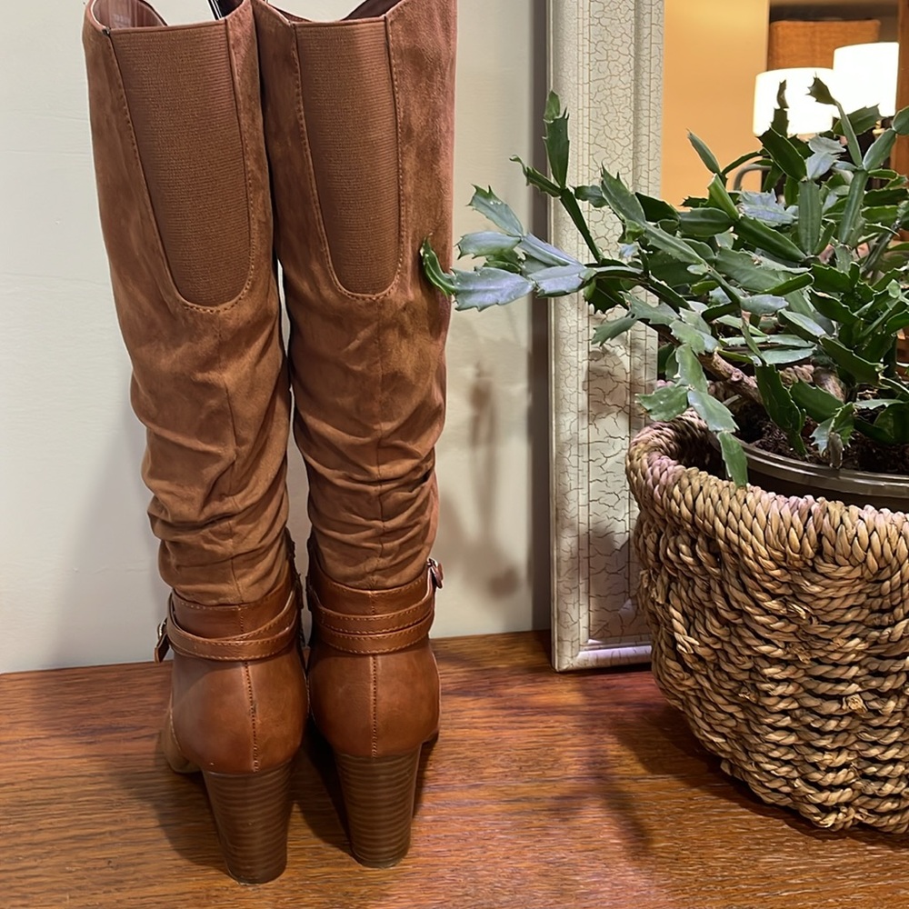 🎉 8 w/WIDE CALF tall faux leather tobacco colored - Picture 4 of 14